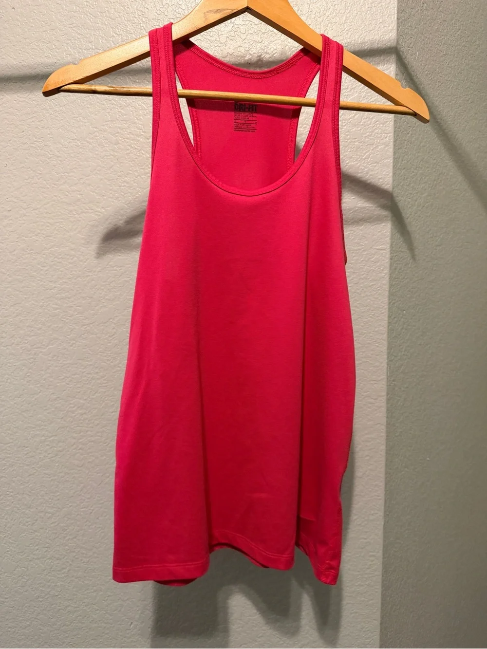 Women’s Nike Sleeveless Scoop Neck Tank Top - Hot Pink